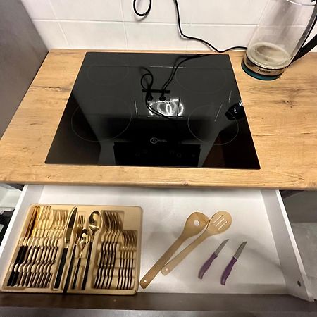Gemuetliches Ferienhaeuschen Apartment Neumuenster Luaran gambar
